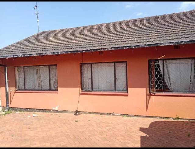 3 BEDROOM PROPERTY TO RENT IN RIVERLEA